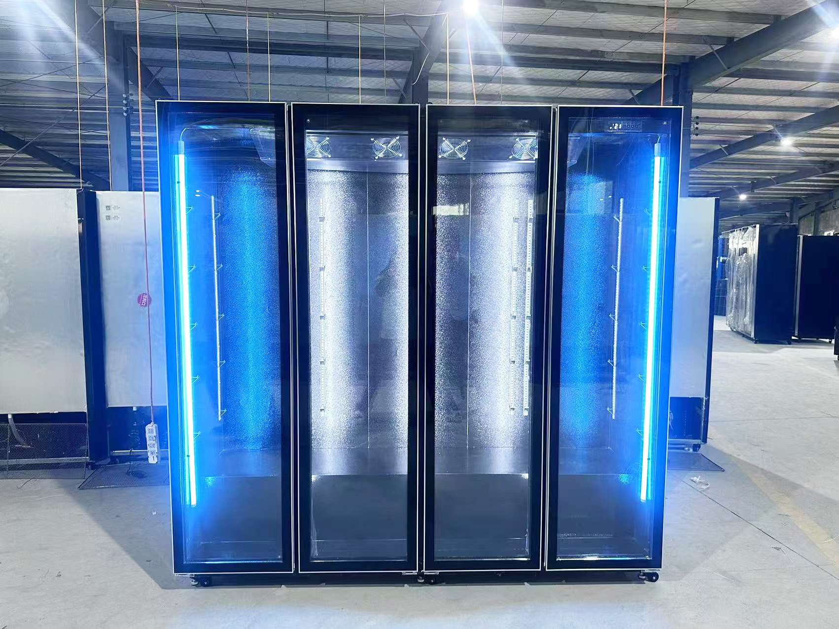Commercial glass doors vertica - Beer & Wine Jockey Plaza Shopping recensie en prijs