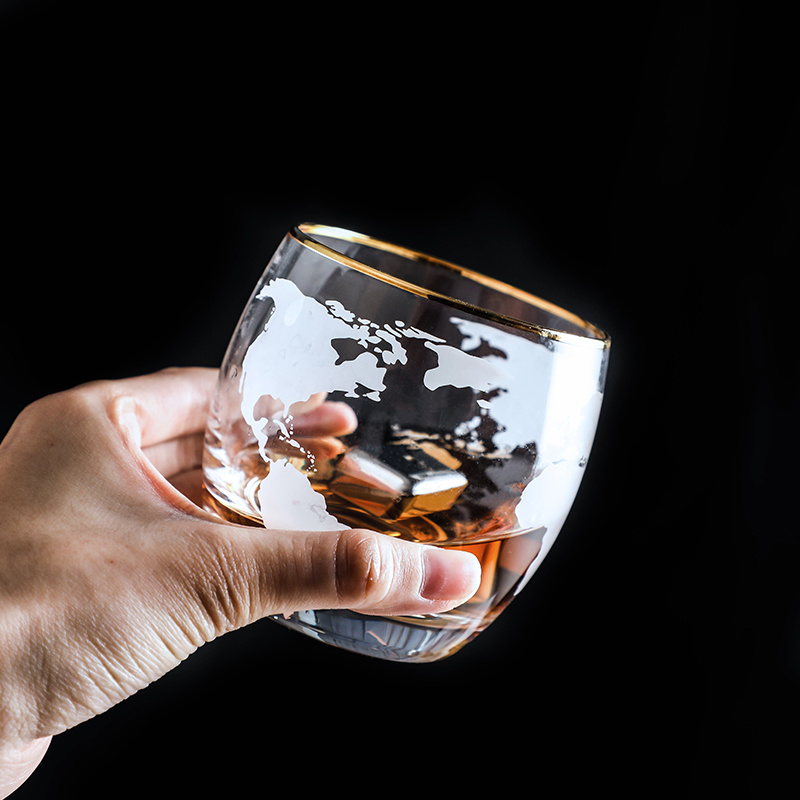 World Map Whisky Wine Glass  V - Wine Beer World recensie en prijs