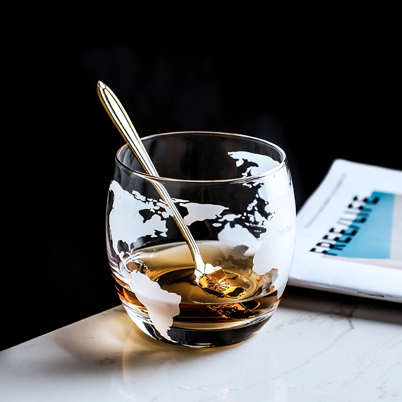 World Map Whisky Wine Glass  V - Wine Beer World recensie en prijs