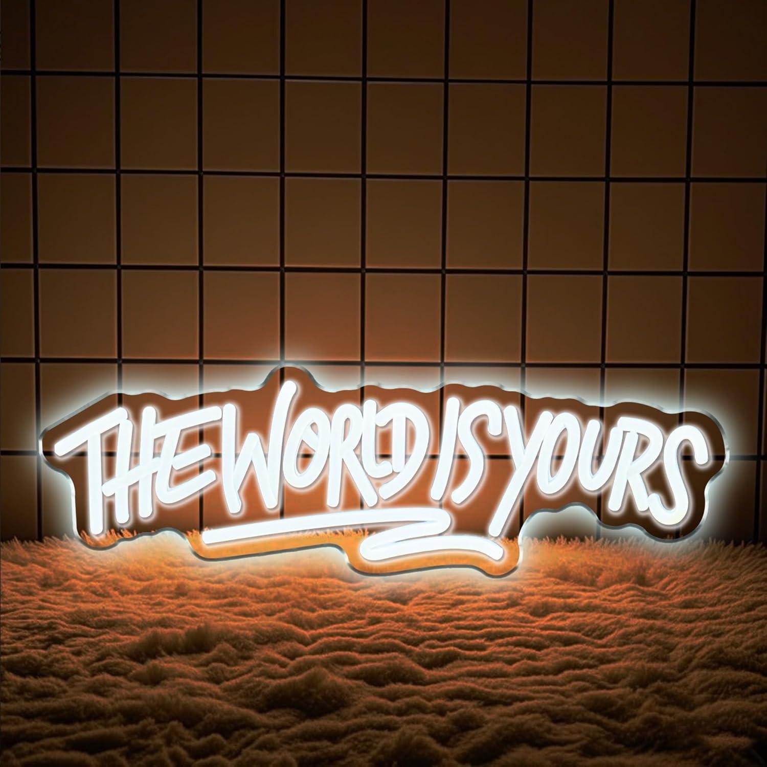 The World is Yours Neon Sign U - Beer & Wine Jockey Plaza Shopping recensie en prijs